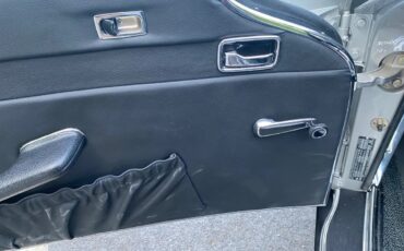 Mercedes-benz-280sl-1969-Silver-Black-Leather-18