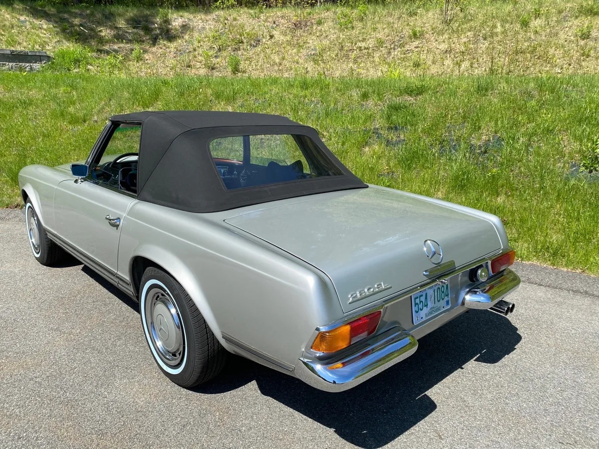 Mercedes-benz-280sl-1969-Silver-Black-Leather-7
