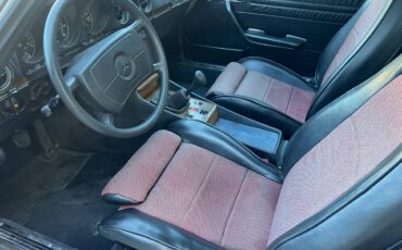 Mercedes-benz-280sl-1983-red-15