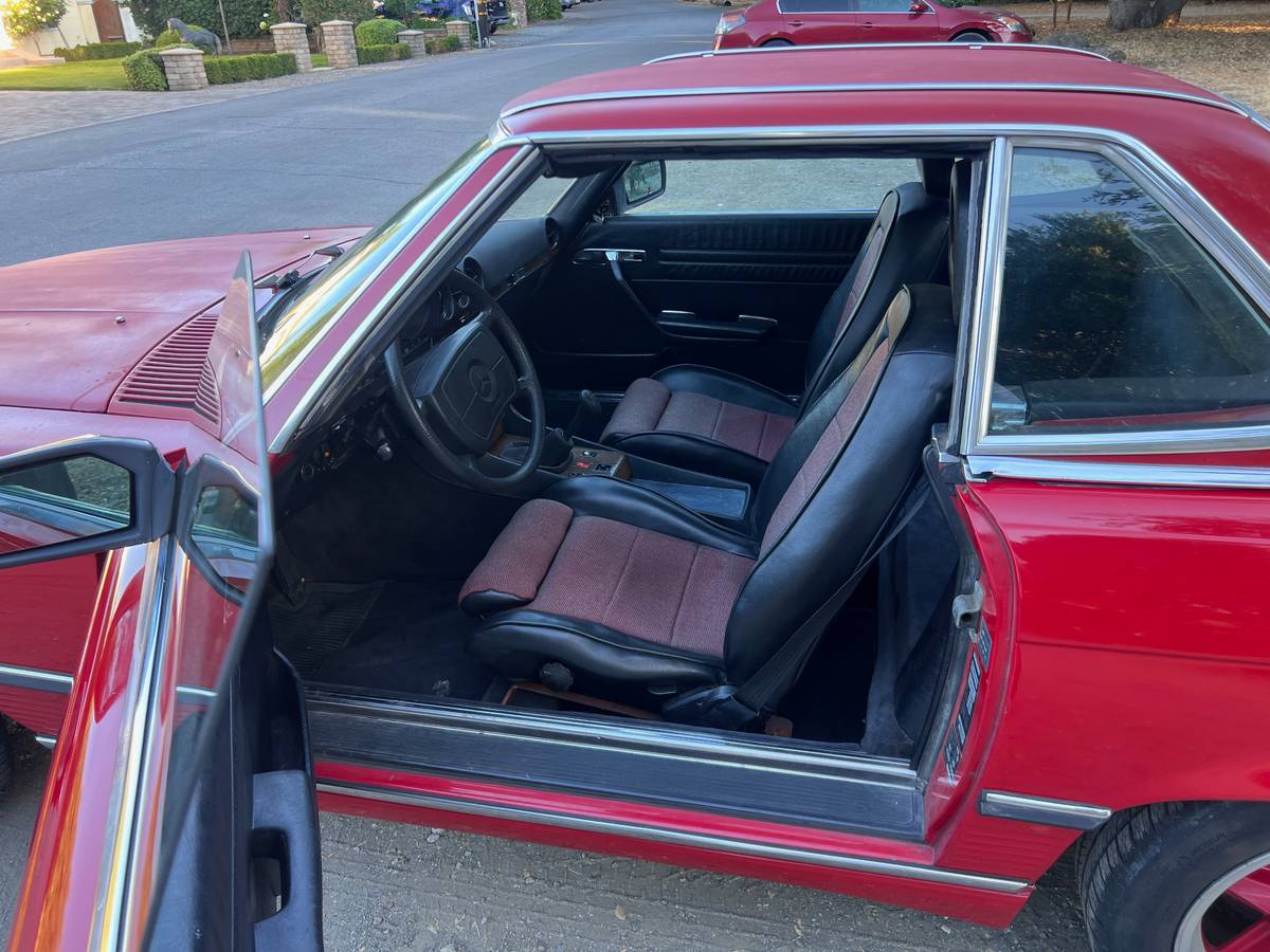 Mercedes-benz-280sl-1983-red-16