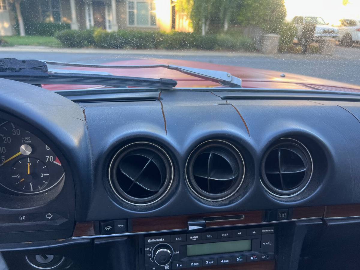 Mercedes-benz-280sl-1983-red-19