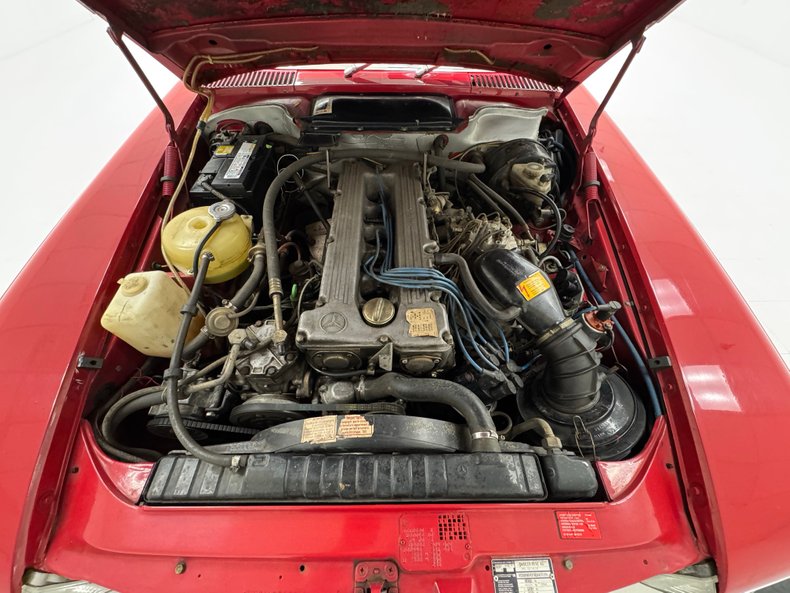 Mercedes-benz-280sl-1984-Signal-Red-Palomino-38