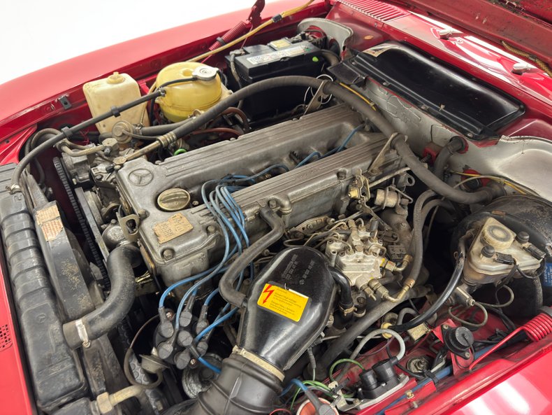 Mercedes-benz-280sl-1984-Signal-Red-Palomino-39