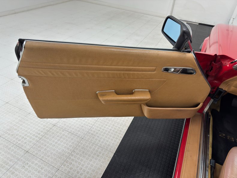 Mercedes-benz-280sl-1984-Signal-Red-Palomino-44