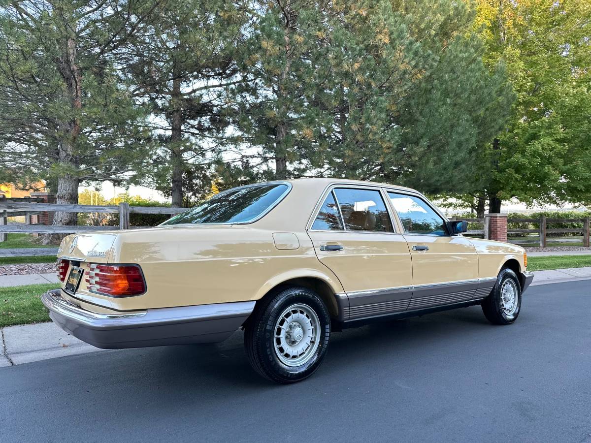 Mercedes-benz-300-300sd-diesel-1983-custom-1
