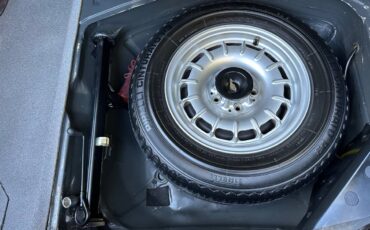 Mercedes-benz-300-300sd-diesel-1983-custom-11