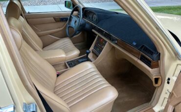 Mercedes-benz-300-300sd-diesel-1983-custom-15