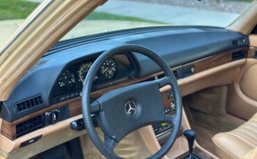 Mercedes-benz-300-300sd-diesel-1983-custom-38