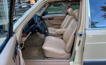 Mercedes-benz-300-300sd-diesel-1983-custom-39