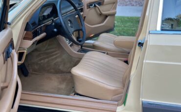 Mercedes-benz-300-300sd-diesel-1983-custom-4