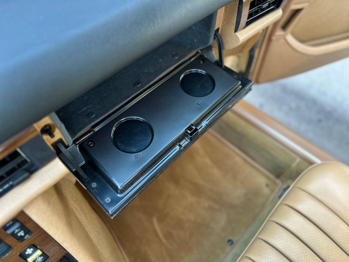 Mercedes-benz-300-300sd-diesel-1983-custom-41