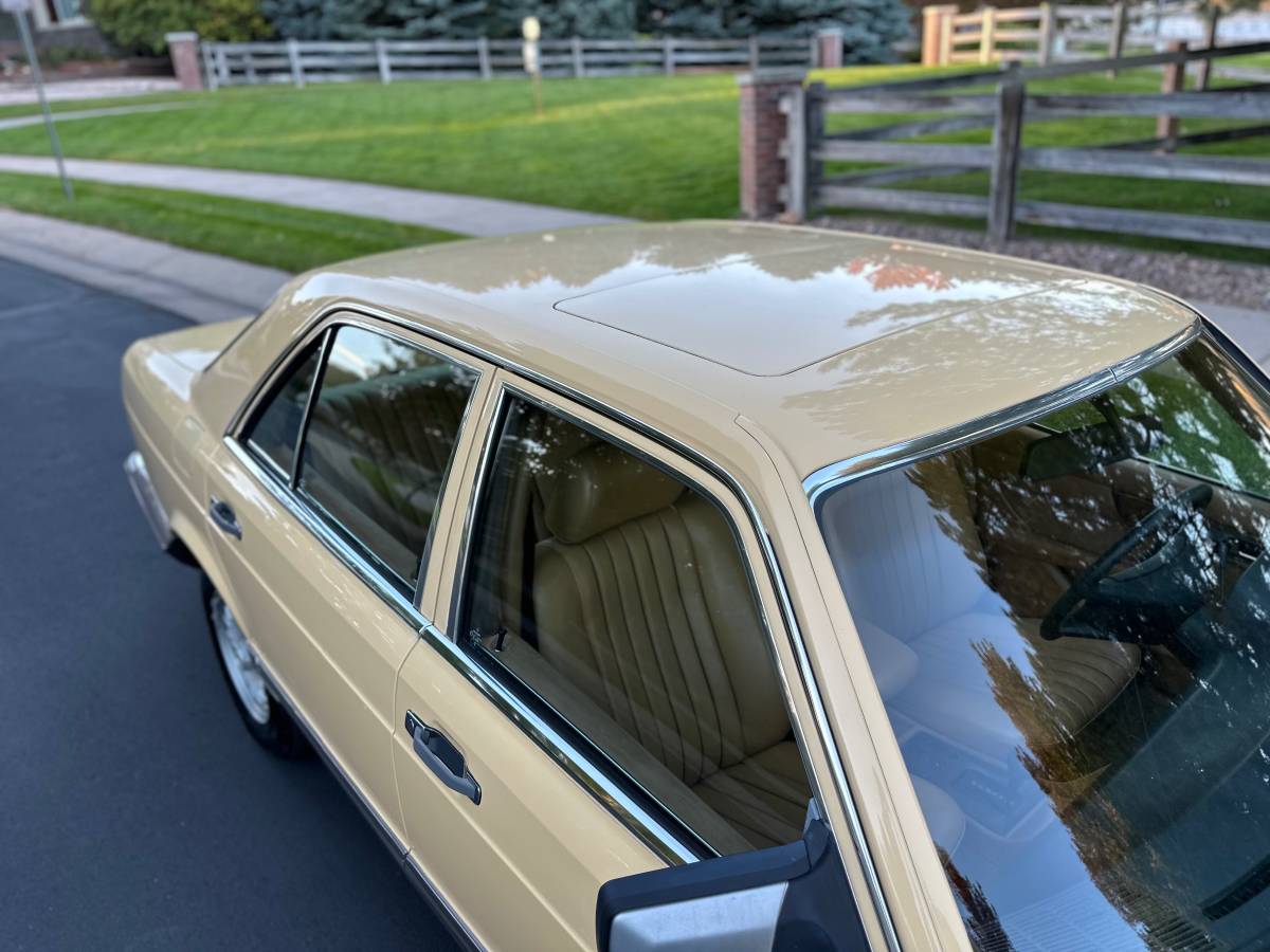 Mercedes-benz-300-300sd-diesel-1983-custom-51