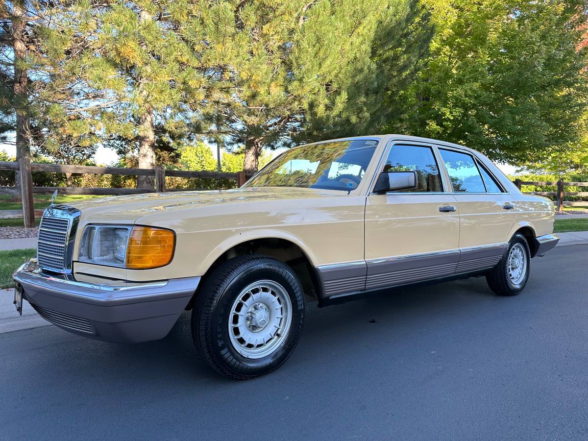 Mercedes-benz-300-300sd-diesel-1983-custom-53
