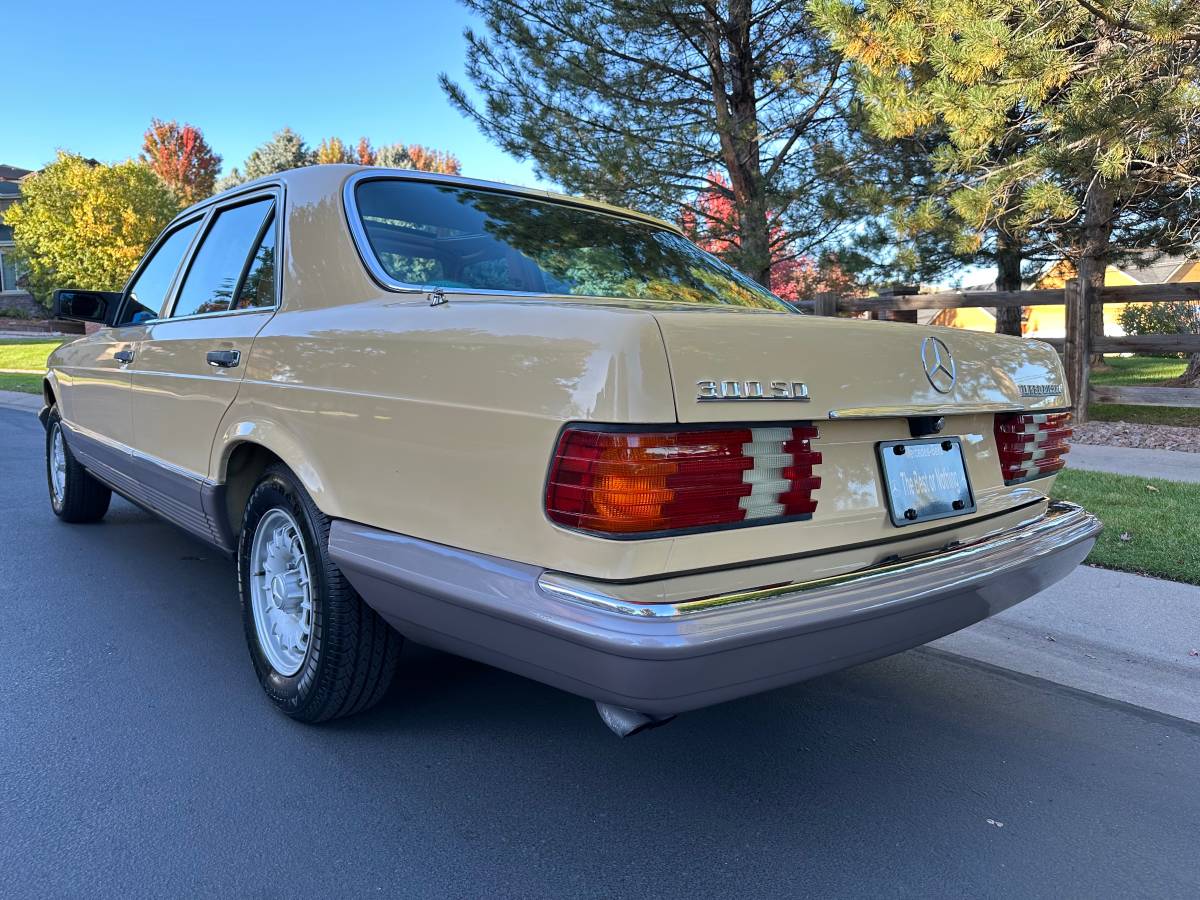 Mercedes-benz-300-300sd-diesel-1983-custom-65