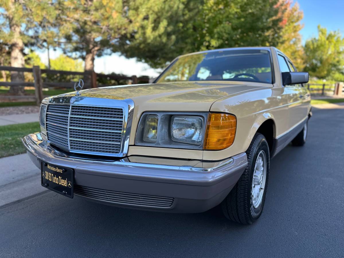 Mercedes-benz-300-300sd-diesel-1983-custom-67