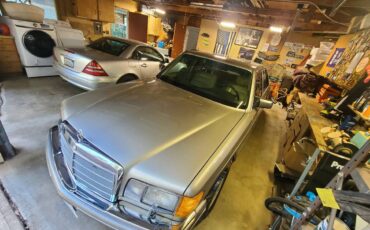 Mercedes-benz-300-300se-1989-custom-17