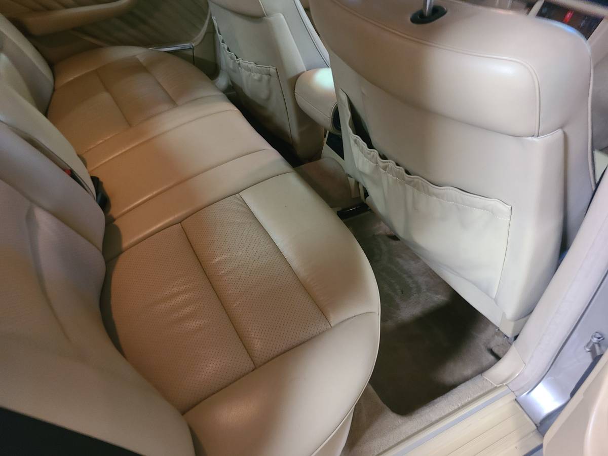 Mercedes-benz-300-300se-1989-custom-4