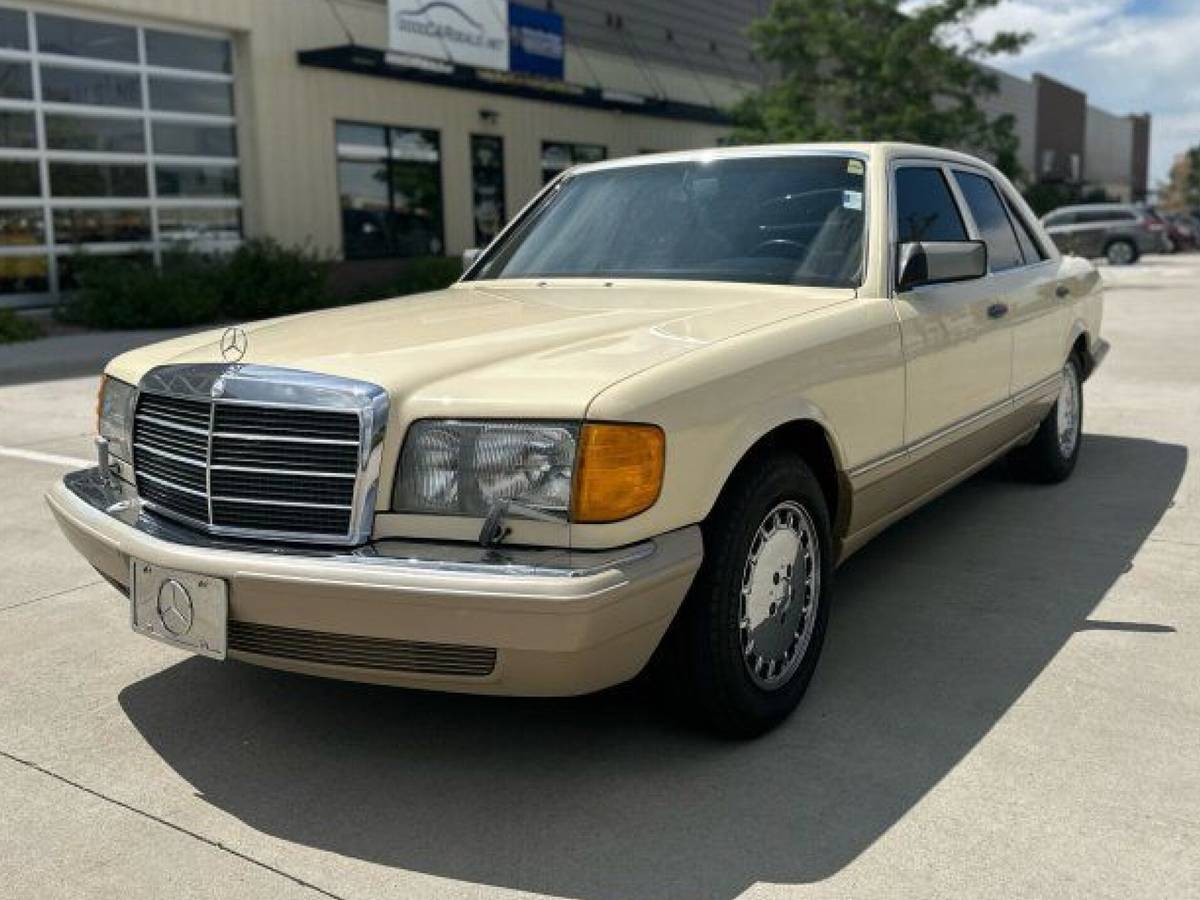 Mercedes-benz-300-300se-1989-custom