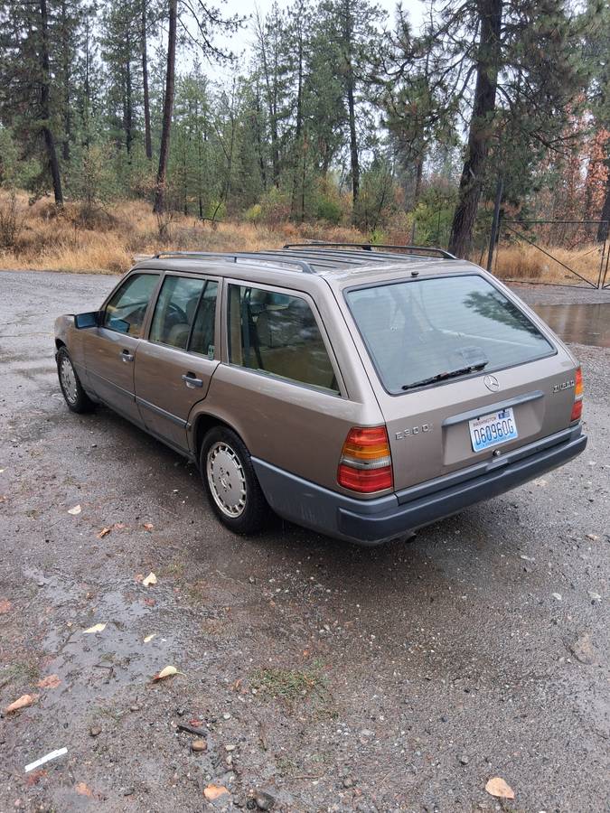Mercedes-benz-300-300tdt-diesel-1987-brown-2