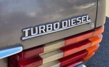 Mercedes-benz-300-class-sd-diesel-1982-grey-2