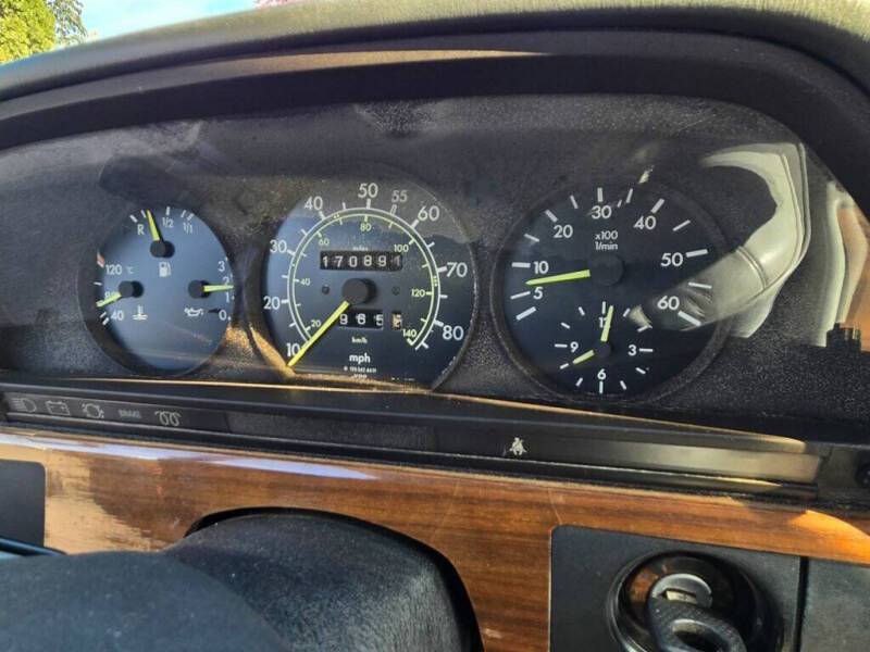 Mercedes-benz-300-class-sd-diesel-1982-grey-20
