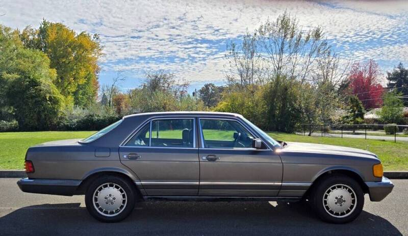 Mercedes-benz-300-class-sd-diesel-1982-grey-9