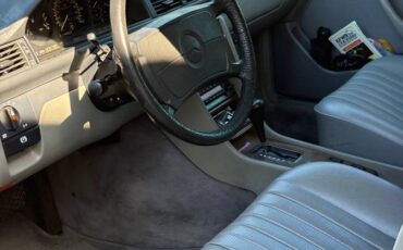 Mercedes-benz-300-d-turbo-diesel-1987-white-1
