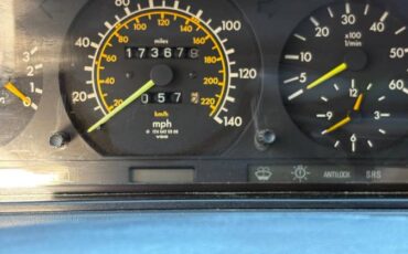 Mercedes-benz-300-d-turbo-diesel-1987-white-5
