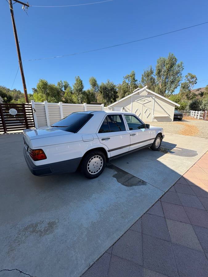 Mercedes-benz-300-d-turbo-diesel-1987-white