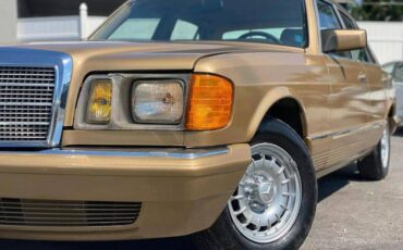 Mercedes-benz-300-diesel-1984-18