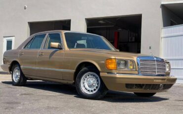 Mercedes-benz-300-diesel-1984-19