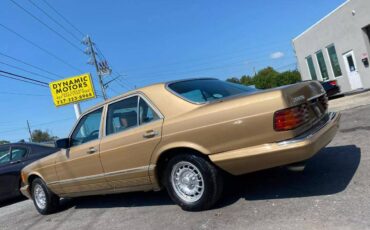 Mercedes-benz-300-diesel-1984-2