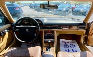 Mercedes-benz-300-diesel-1984-41