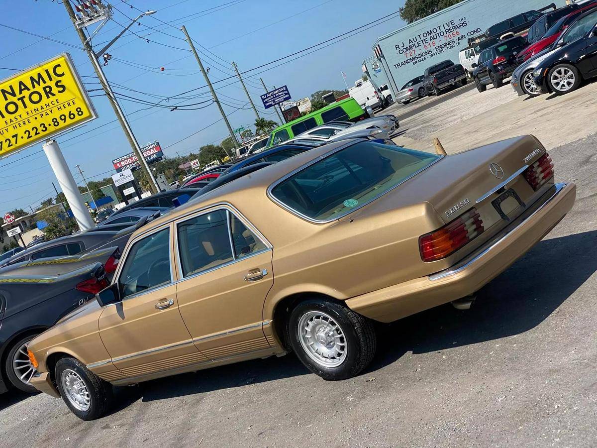 Mercedes-benz-300-diesel-1984-43