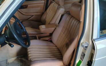 Mercedes-benz-300-sd-diesel-1981-12