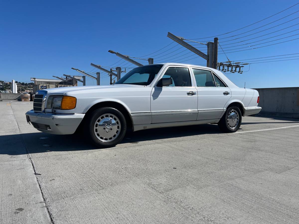 Mercedes-benz-300-se-1990-11
