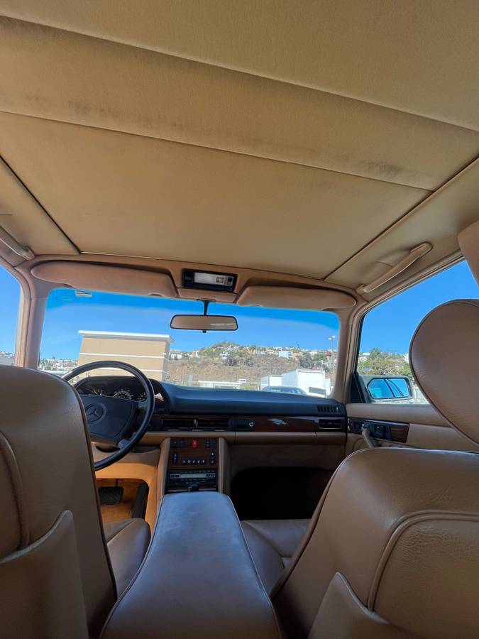 Mercedes-benz-300-se-1990-18