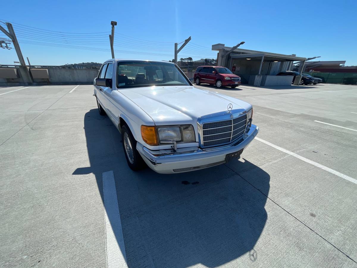 Mercedes-benz-300-se-1990-4