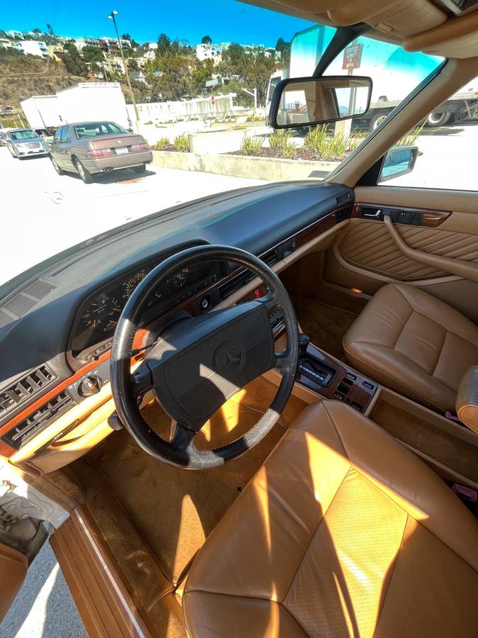 Mercedes-benz-300-se-1990-8