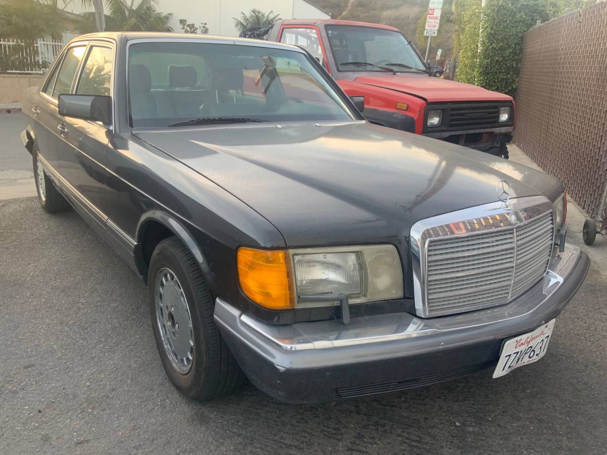 Mercedes-benz-300-se-1991