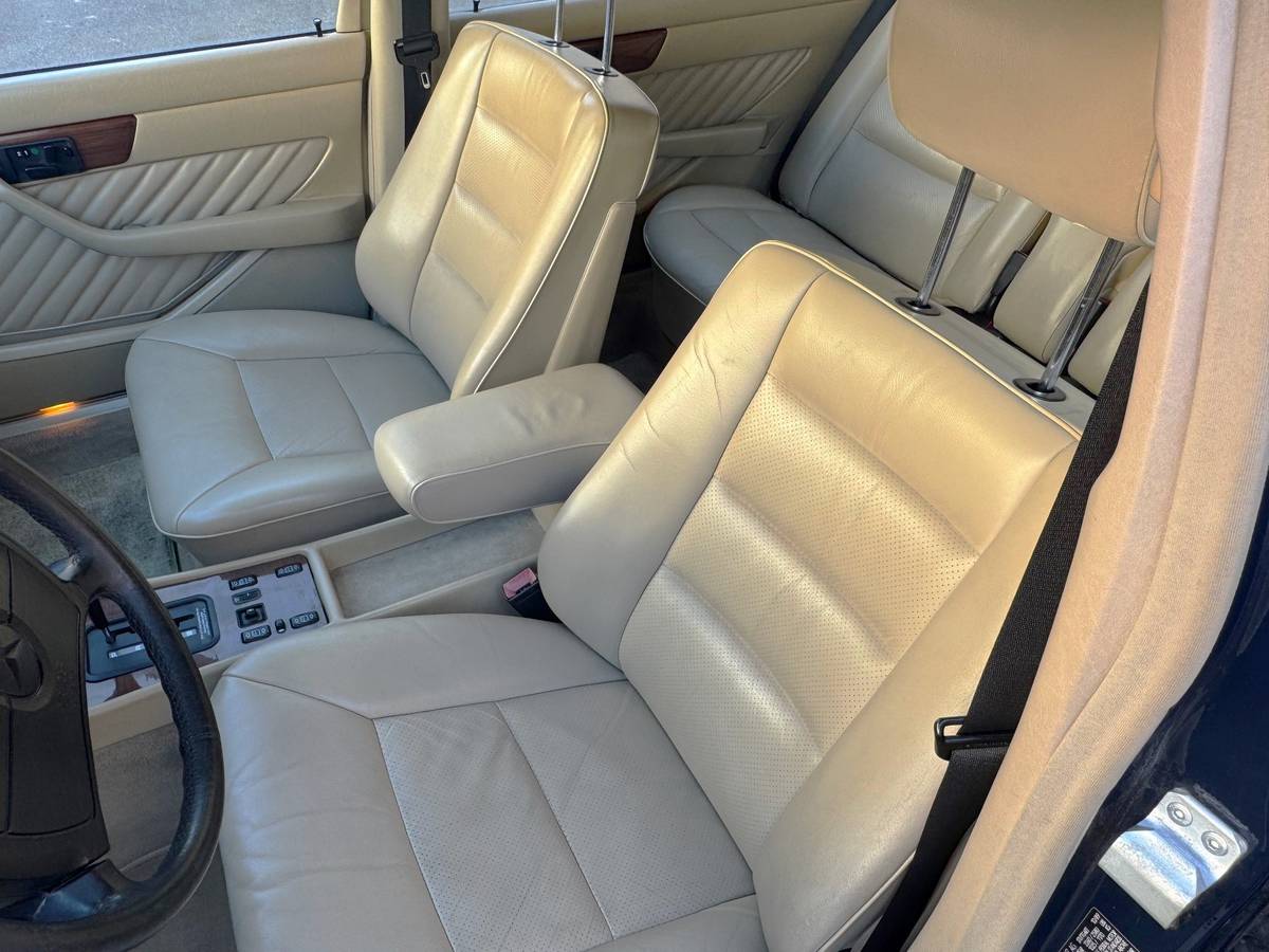 Mercedes-benz-300-sel-1990-blue-22