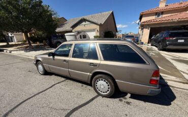 Mercedes-benz-300-te-4matic-4d-1991-1