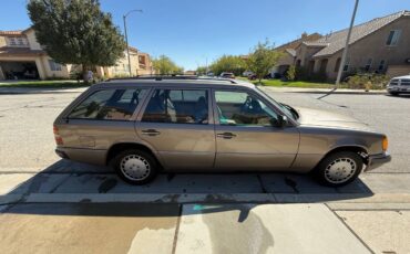 Mercedes-benz-300-te-4matic-4d-1991