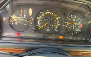 Mercedes-benz-300-te-4matic-4d-1991-4