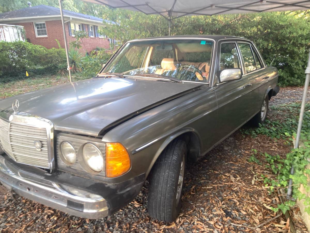 Mercedes-benz-300-turbodiesel-1985-grey-3