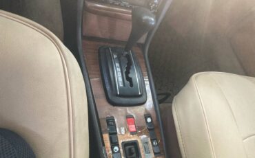 Mercedes-benz-300-turbodiesel-1985-grey-5