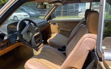 Mercedes-benz-300cd-1983-11