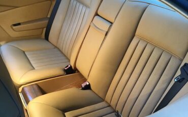 Mercedes-benz-300ce-1989-blue-13