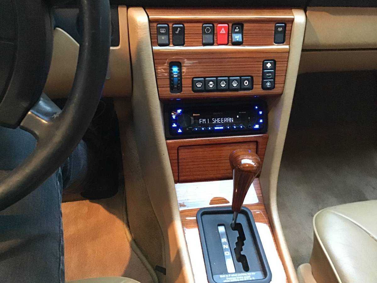 Mercedes-benz-300ce-1989-blue-14