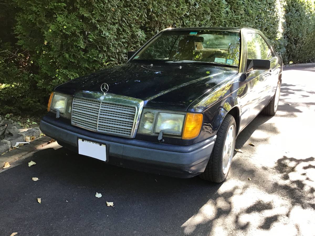 Mercedes-benz-300ce-1989-blue